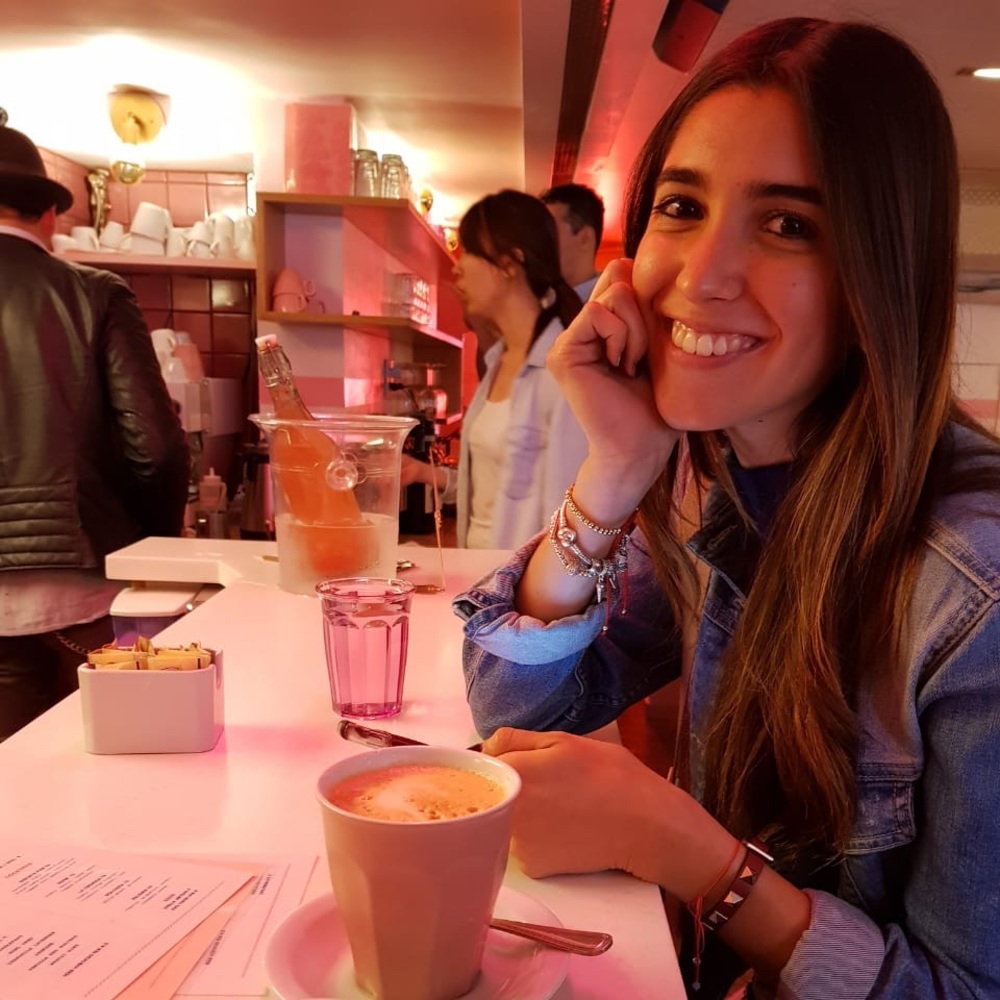 Meet your Posher, Valeria
